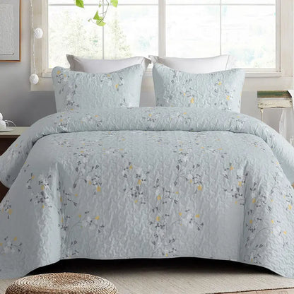 Boho Floral Patchwork Reversible Quilt Set - Ultra Soft 3-Piece Bedspread