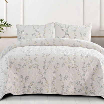 Boho Floral Patchwork Reversible Quilt Set - Ultra Soft 3-Piece Bedspread
