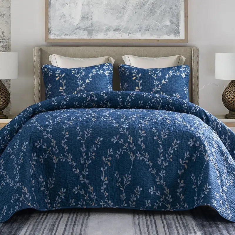 Boho Floral Patchwork Reversible Quilt Set - Ultra Soft 3-Piece Bedspread